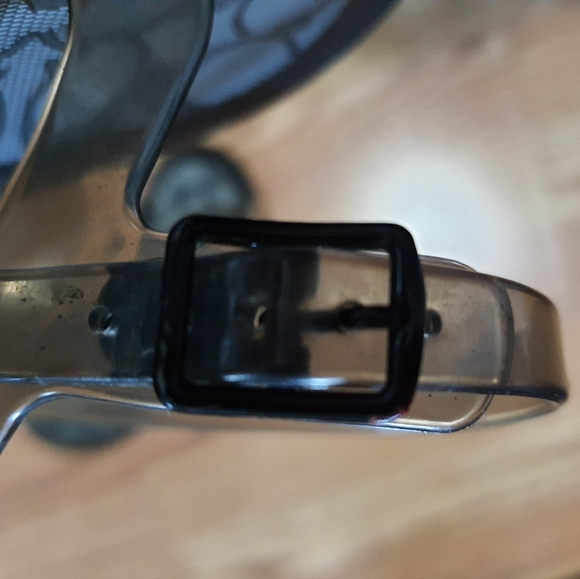 Coach Natalee Jelly Thong Sandals - Picture 4 of 4